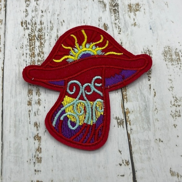 Mushroom Iron-On Patch, Red, NWOT - Picture 1 of 2